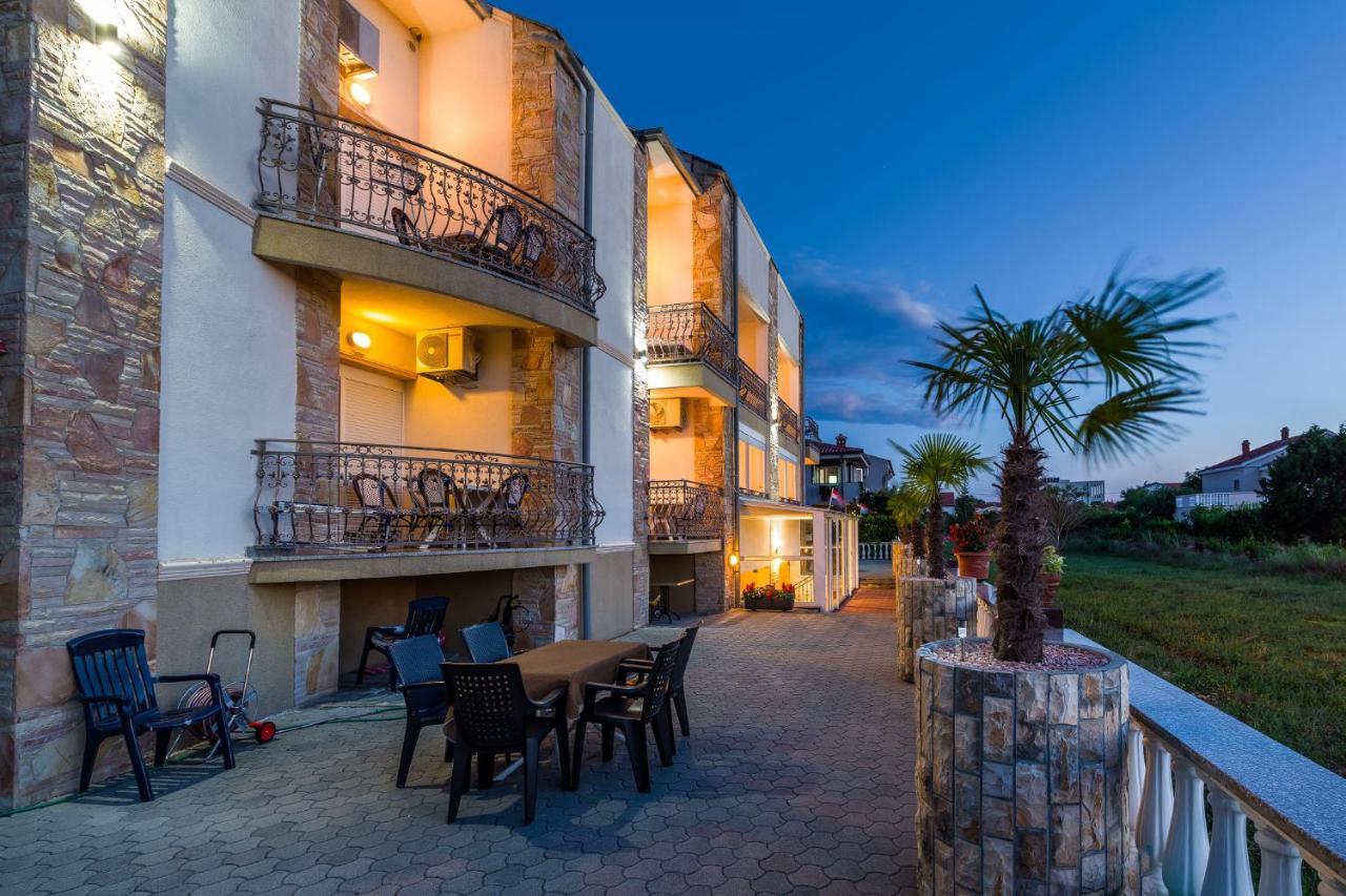 Apartments Bozana Zaton  Exterior photo